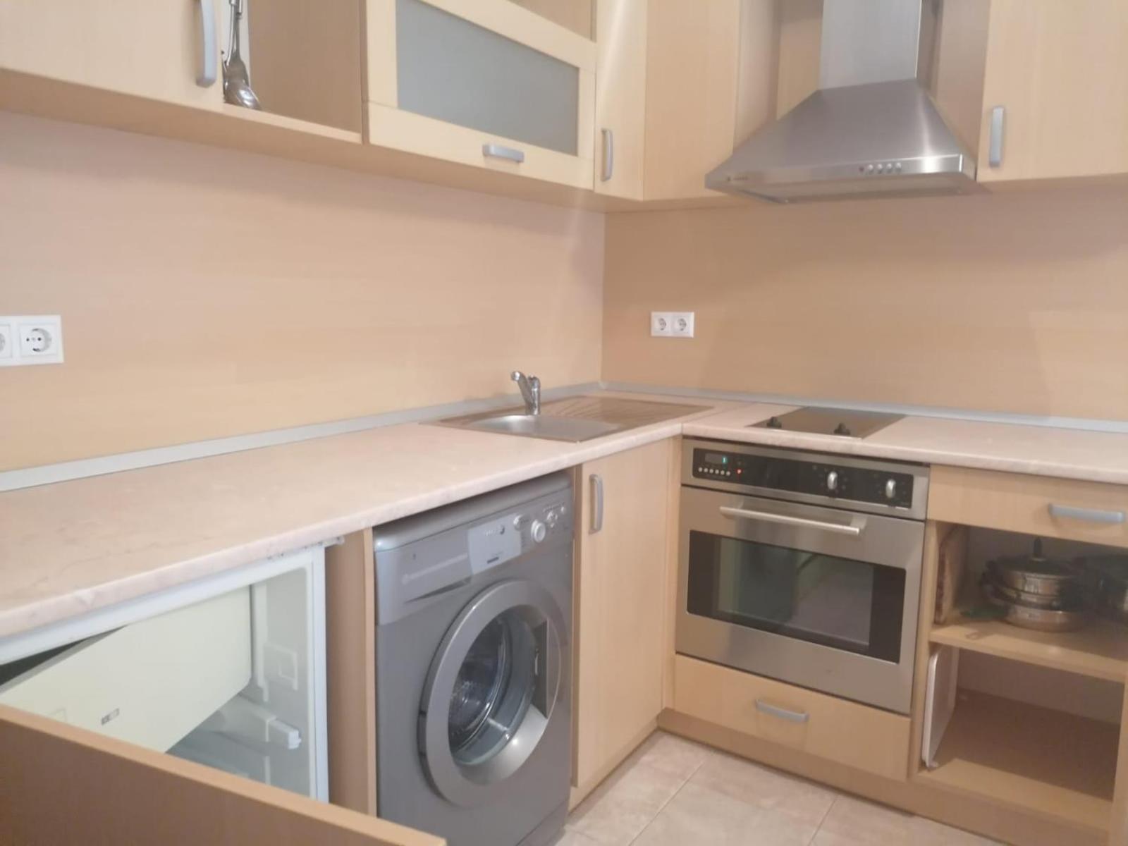 Spacious Fully Furnished Studio In Kavarna Apart Hotel Exterior foto